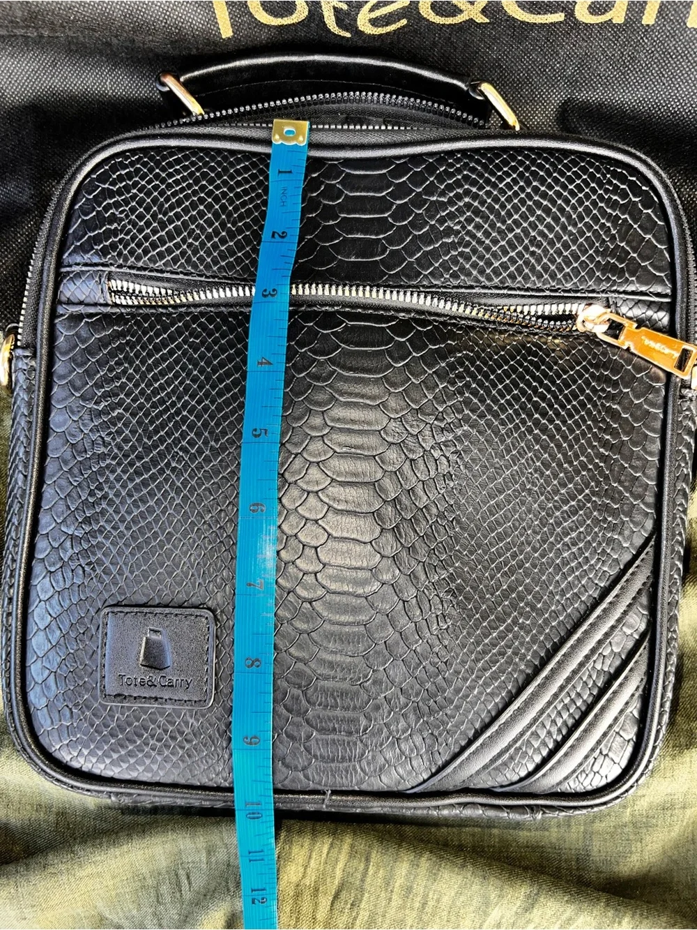 Tote&Carry messenger bag